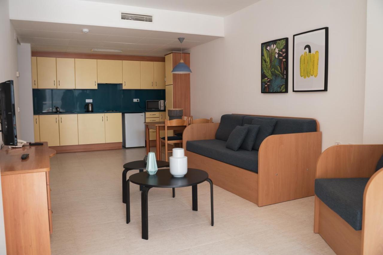 Beatrix 2000 Appartement Pineda de Mar Buitenkant foto