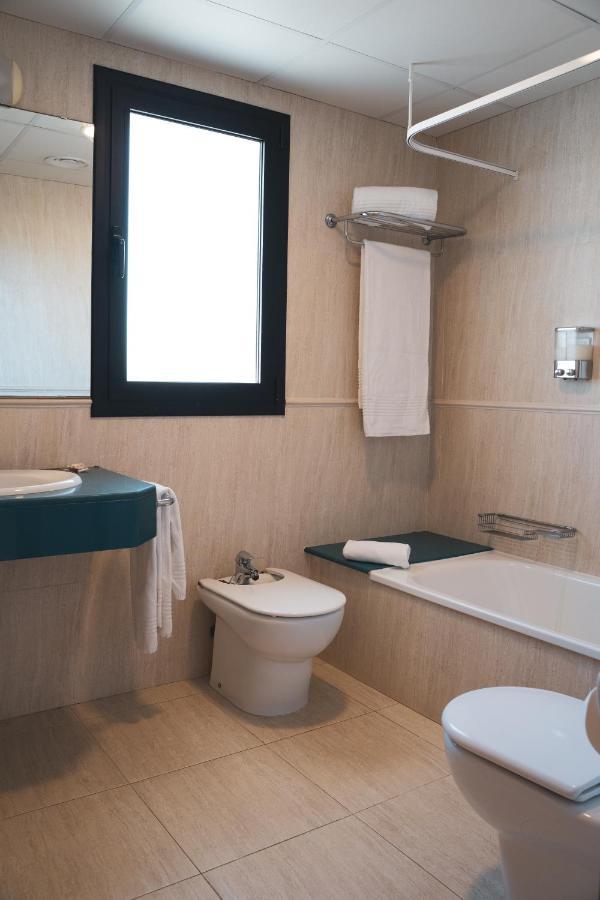 Beatrix 2000 Appartement Pineda de Mar Buitenkant foto